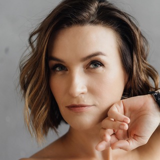 Логотип @byprokhorova - Жить жизнь (by) Прохорова💚