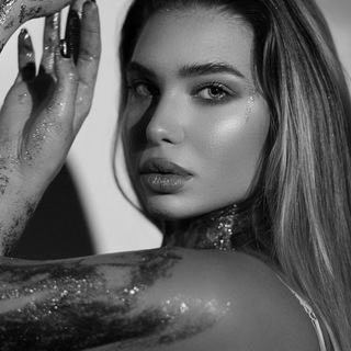 Логотип @bytienna - by t’enna