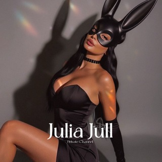 Логотип @byunrealcobain - 🧡💛JULIA JULL💛🧡