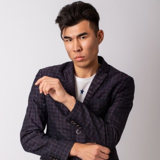 Логотип @camon_raymond - RAYMOND