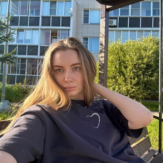 Логотип @candiceselleyy - Candice Selley