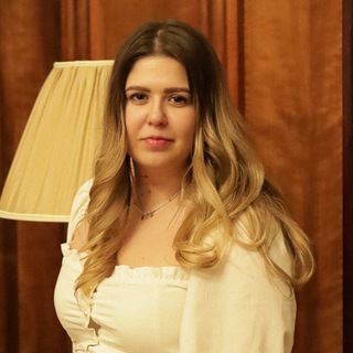 Логотип @candlevi - No name 🤍