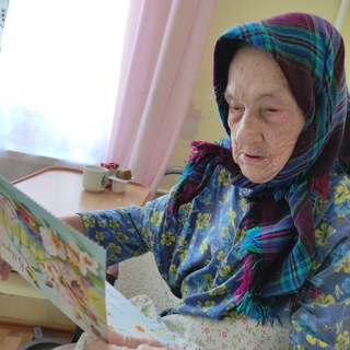 Логотип @cardsforgrandma - Открытка для бабушки