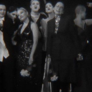 Логотип @carefree_love - бᴇɜɜᴀбᴏᴛнᴀя ᴧюбᴏʙь.❄️