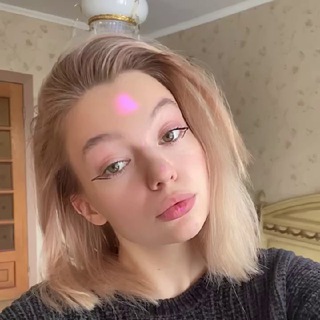 Логотип @careyelen - Кэрри про шмотки болтает!!