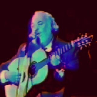 Логотип @carlebachlives - Shlomo Carlebach Lives!