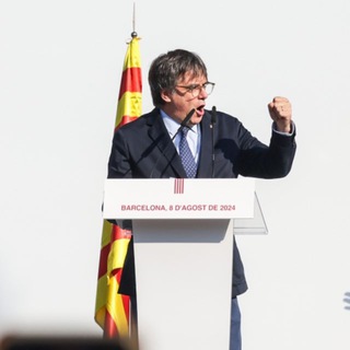 Логотип @carlespuigdemont - Carles Puigdemont
