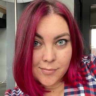 Логотип @carolina_marina - Marina Carolina - голос после США