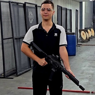 Логотип @castleofshadows - Кто такой Эдди?