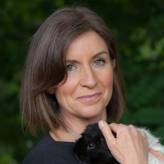 Логотип @catherineedwardshealth - Catherine Edwards Health