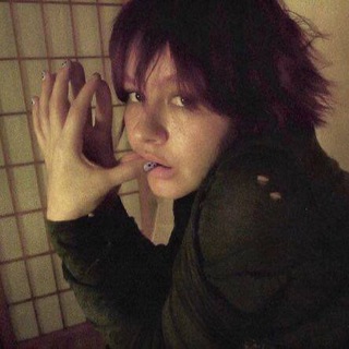 Логотип @cellarsofyourheart - підвали твого серця