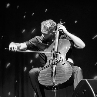 Логотип @cellofam - Drew Wiegman Live Notifications!