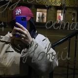 Логотип @celyoy - целуou ’