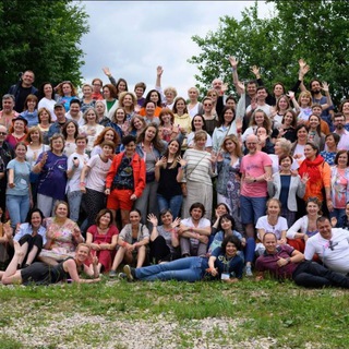 Логотип @centralpbschool - Центральная Школа Плейбэк Театра