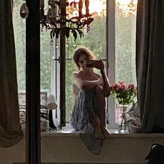 Логотип @cestmavi - ched