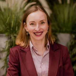 Логотип @cfoby - СFOCLUB|Финансы и карьера Наталия Гуринович