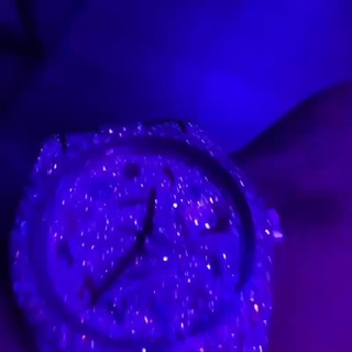 Логотип @champagnebottlee - ChampagneBottle