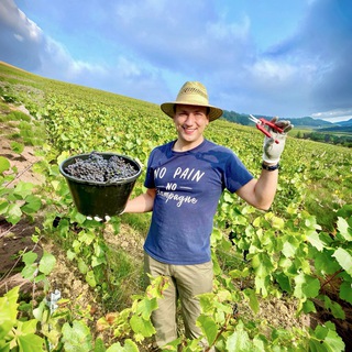 Логотип @champaniaque - Нет багета🥖нет шампанского!🍾