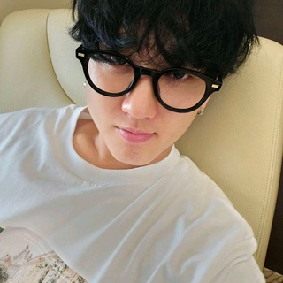 Логотип @changbinnbbl - 돼끼야 놀자~