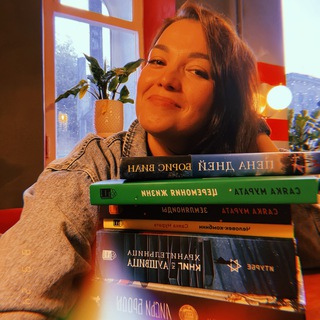 Логотип @channelaboutme1 - 365 субличностей Фло