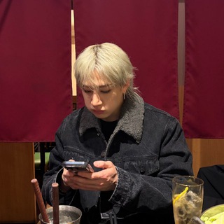 Логотип @channies_bubble - channie is here 🐺 (Chan’s bubble)