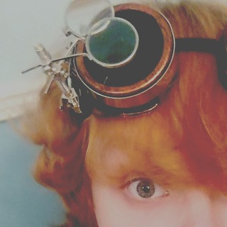 Логотип @charliewho4 - шоколадная фабрика