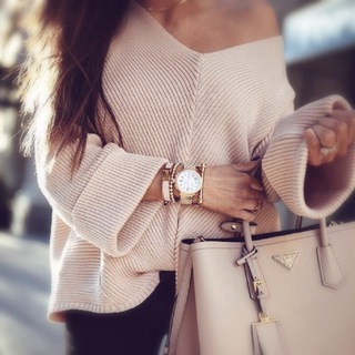 Логотип @charmwbwb - ✧ 𝘤𝘩𝘢𝘳𝘮𝘪𝘯𝘨 𝘴𝘵𝘺𝘭𝘦 :: 𝘸𝘣 ✧