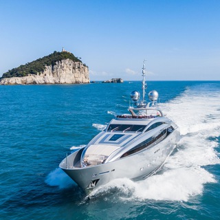 Логотип @charteryachtru - Аренда яхт 18м+ (Европа, Дубай, Азия)