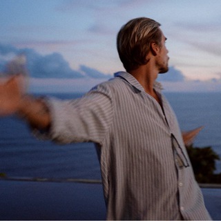 Логотип @chat_prusakova - PRUSAKOV