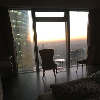 Логотип @chat_with_investor - Chat with Investor