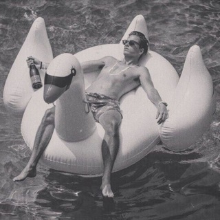 Логотип @chatforchuriks - Бездельники