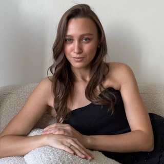 Логотип @chattingaboutbeauty - chatting about beauty