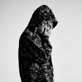 Логотип @chechetverg - Четверг