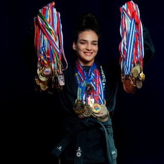 Логотип @cheks7 - KARINA CHEREVAN