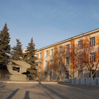 Логотип @chelschool1 - МБОУ «Гимназия N1 г. Челябинска»