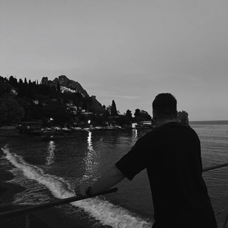 Логотип @cheninreal - Последнее имя