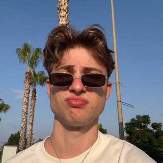 Логотип @cherkfm - cherkfm