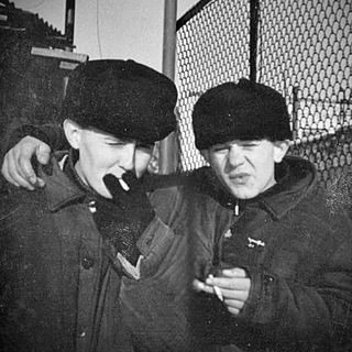 Логотип @chernomubyt - Б&У🇺🇦🥸