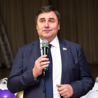 Логотип @chernyshan - Александр Черныш