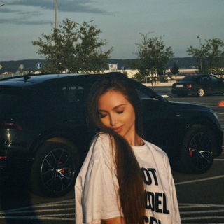 Логотип @cherrycolorlips - MARY🍒