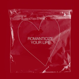 Логотип @cherrypiesoul - а дальше звёзды и океан