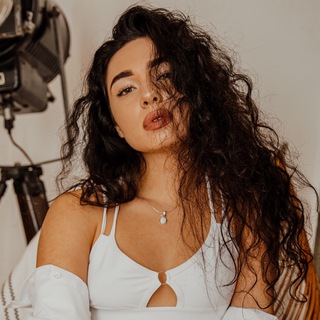 Логотип @chervonenkoo - chervonenko__