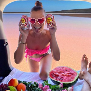 Логотип @chokolatela - chokolatella эко путешествия туризм