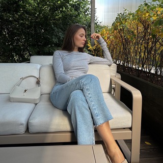 Логотип @christinaseliverstova - Christie’s