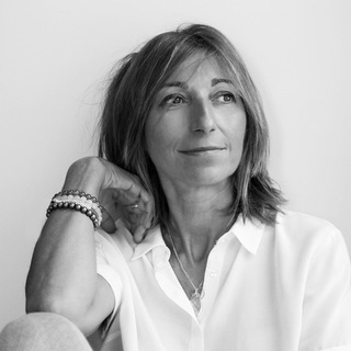 Логотип @christinecotton - Christine Cotton