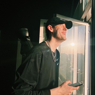 Логотип @chtotoochenstrannoe - что-то очень странное