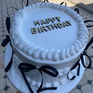 Логотип @chustfamily - Family shirinliklar markazi 🎂 OSHXONA.UZ tuğrisida