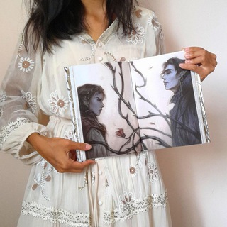 Логотип @cindrellaland - Клуб любителей книг💌