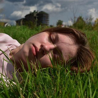 Логотип @cladovka_studenta - Кладовка студента-эколога