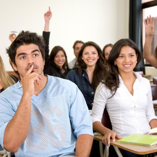 Логотип @class8to11thdiscussion - Čľäśš 8th to 11th ďīšćûśšïøñ🤝